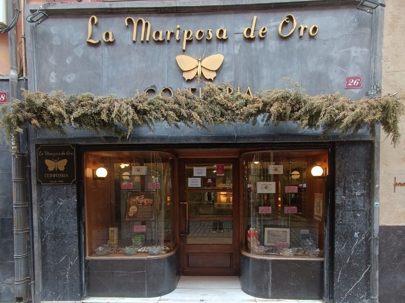 Fachada La Mariposa de Oro