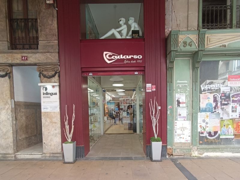 Fachada Óptica Cadarso